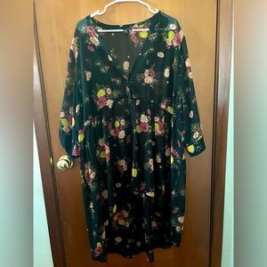 Torrid chiffon high low floral top